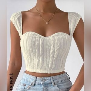 White detailed crop top!